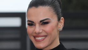 Bianca Guaccero, scherzo a Carla Gozzi. E dimentica l’imbarazzo per Fabrizio Moro