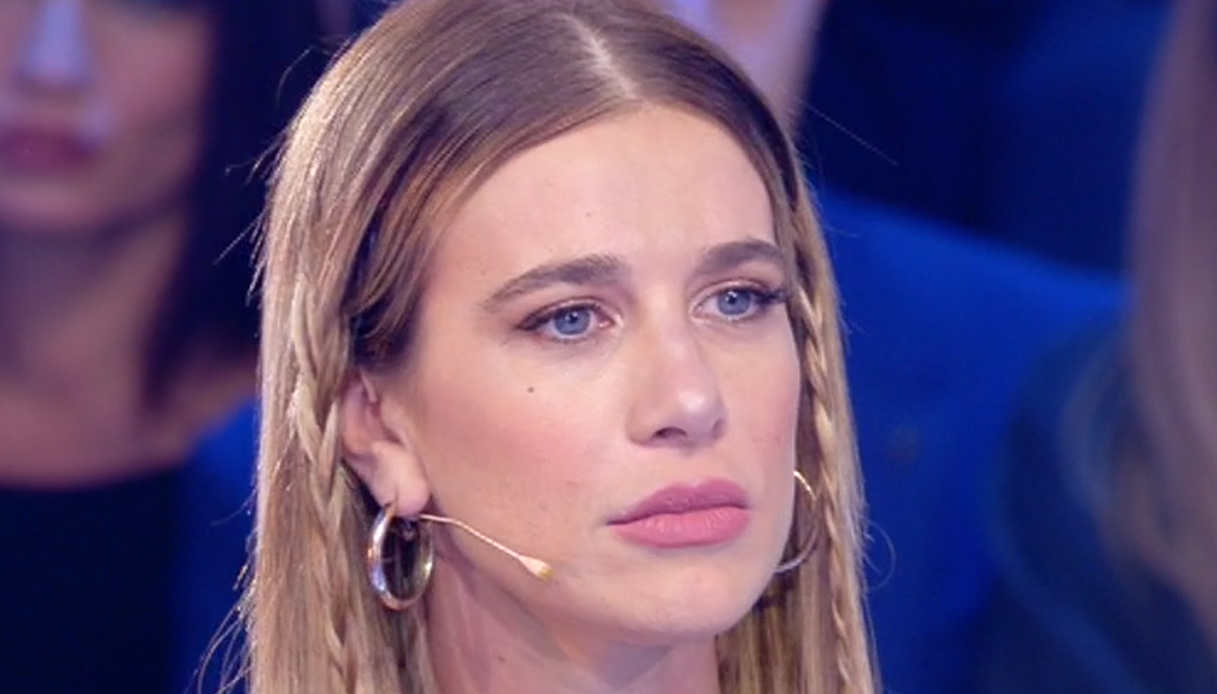 Live – Non è la D’Urso, Clizia attacca ancora Sarcina