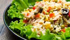 La dieta per chi accumula il grasso nella parte superiore del corpo