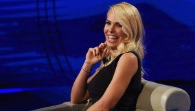 Ilary Blasi si tiene in forma con la ginnastica isometrica
