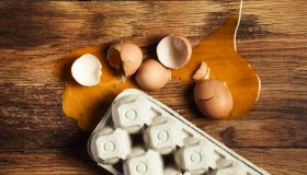 Non dovresti mai rimettere i gusci d’uovo nel cartone, ecco perché