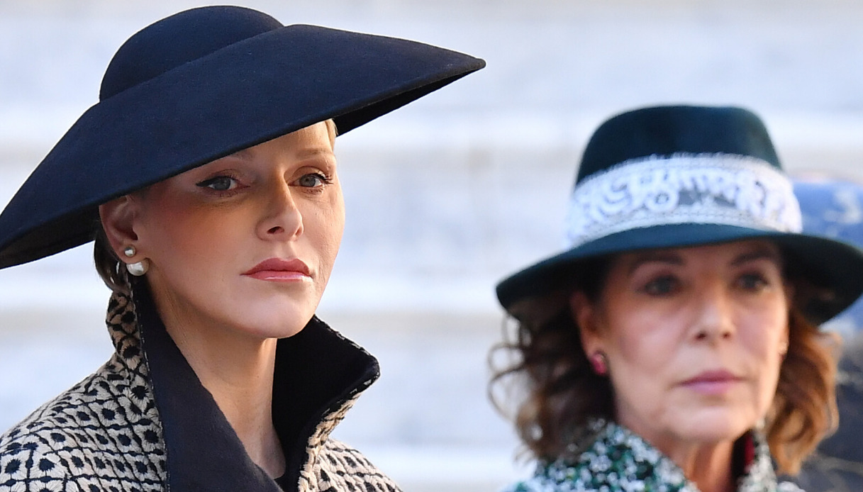 Charlene e Carolina di Monaco come Kate e Meghan: cognate in guerra