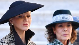 Charlene e Carolina di Monaco come Kate e Meghan: cognate in guerra