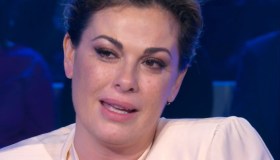 Domenica In, Incontrada in lacrime. E Mara Venier reagisce così