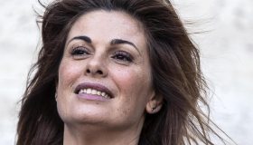 Vanessa Incontrada compie 41 anni, la dedica del compagno e la lettera commovente del figlio