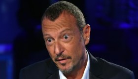 Amadeus, la moglie Giovanna confessa: “Per Sanremo non dorme la notte”