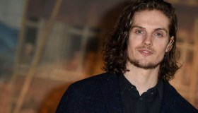 Chi è Daniel Sharman, protagonista de I Medici