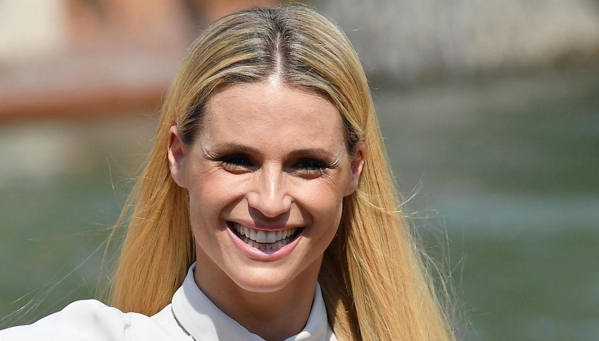 Michelle Hunziker Le Figlie Sole E Celeste Le Assomigliano Sempre Di 