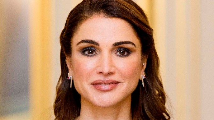 Rania di Giordania con la famiglia reale su Instagram: gli auguri sono incantevoli