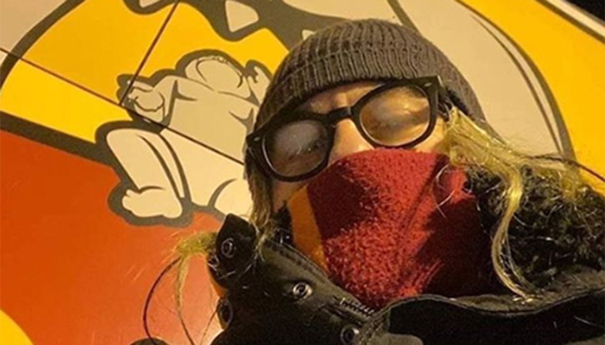 Daniele De Rossi: derby in Curva Sud con trucco e parrucca