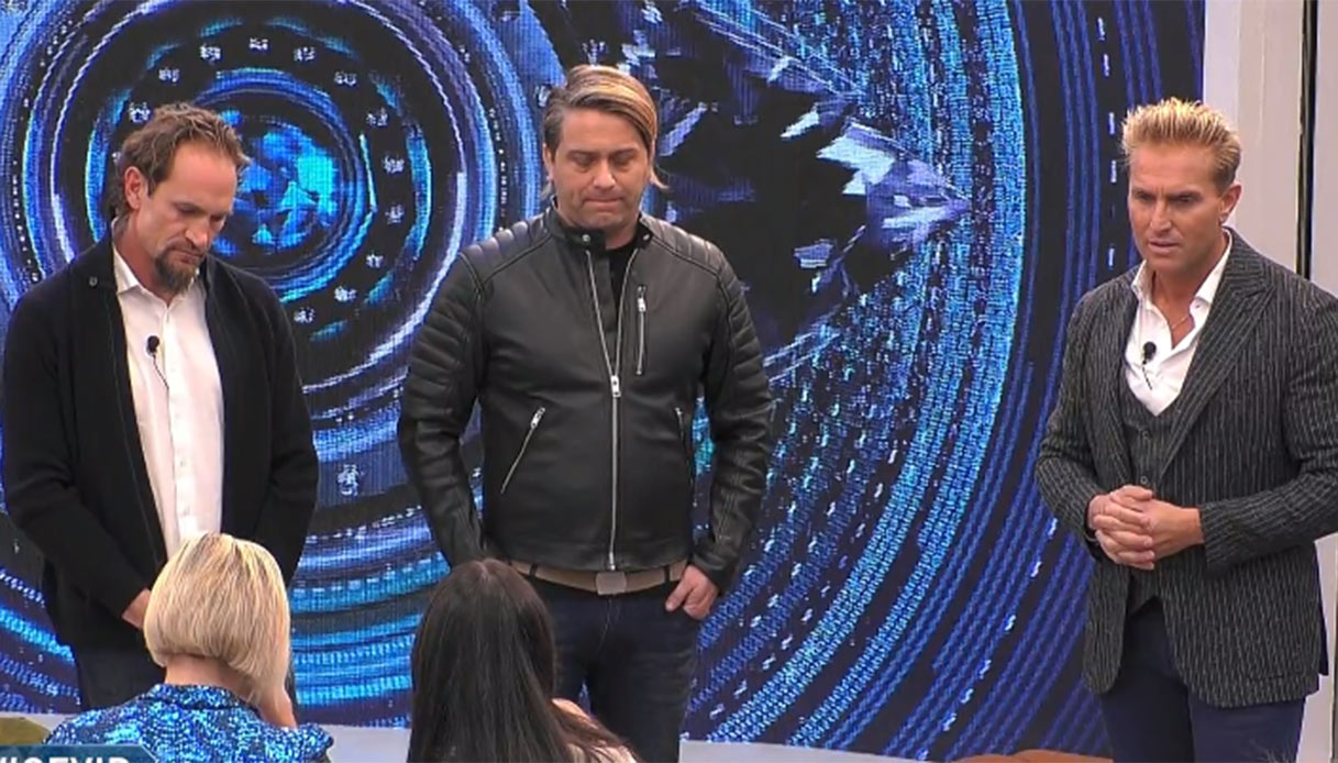 GF Vip, Salvo (e gli altri) alla gogna: Cristina Plevani furiosa