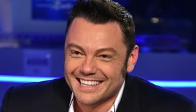 Tiziano Ferro adotta un nuovo cane dopo la morte di Beau e commuove ancora