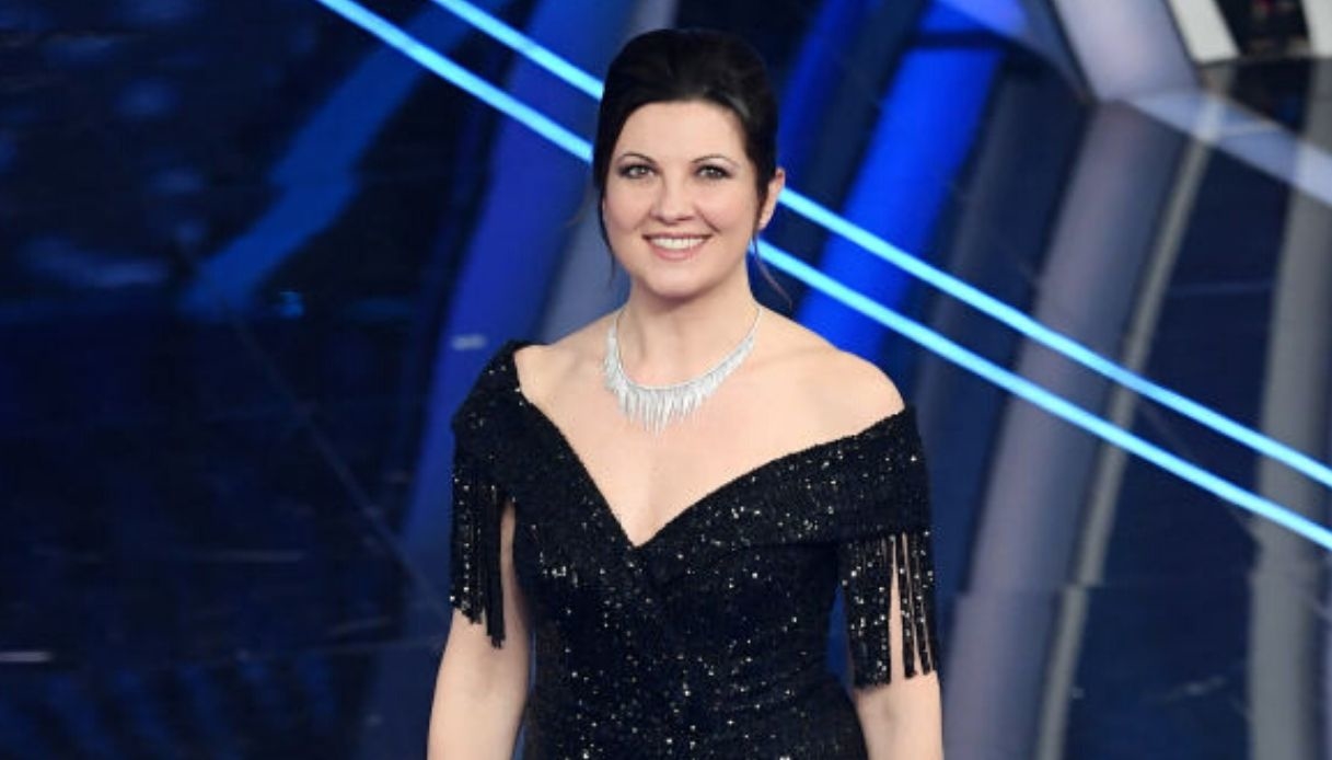 I Vestiti Di Giovanna Civitillo A Sanremo