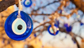 Nazar, il significato del potente amuleto portafortuna