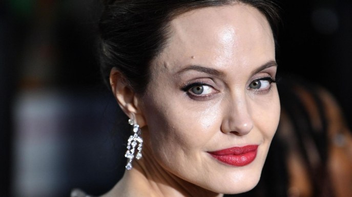 Angelina Jolie, lettera aperta alle figlie sul loro coraggio