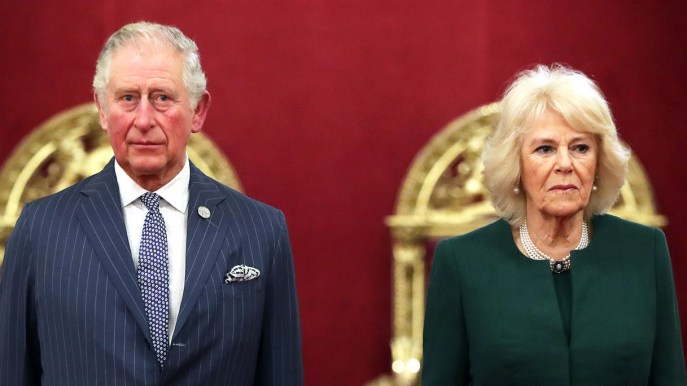 Carlo e Camilla hanno un figlio segreto: la Regina sa tutto da 40 anni
