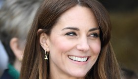 Kate Middleton, arriva la svolta con William. E il look vintage è un omaggio a Diana