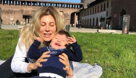 Paola Caruso al parco col figlio: replica alla polemica