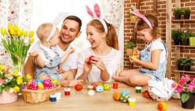 Così potrai decorare le uova di Pasqua con quello che hai in casa. E saranno bellissime