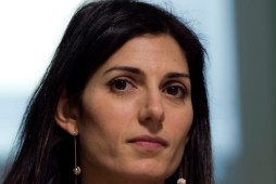 Virginia Raggi ultime notizie: chi è, cosa fa e news | DiLei