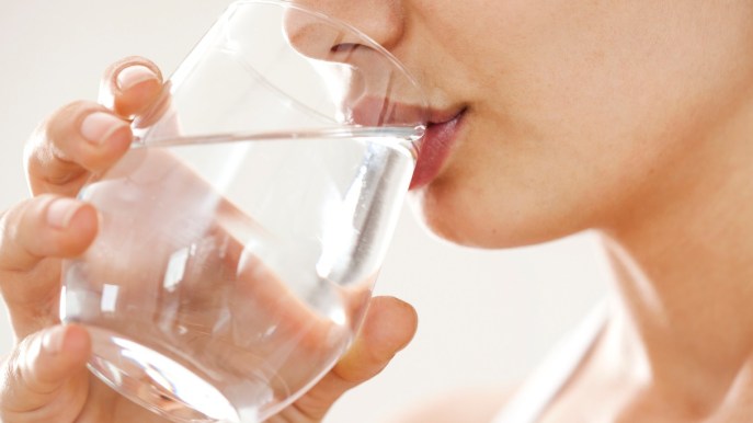 Acqua: 10 false credenze sull’alimento più prezioso per il corpo umano