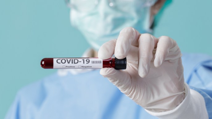 Covid-19, il virus Sars-CoV-2 e i rischi per chi ha malattie renali