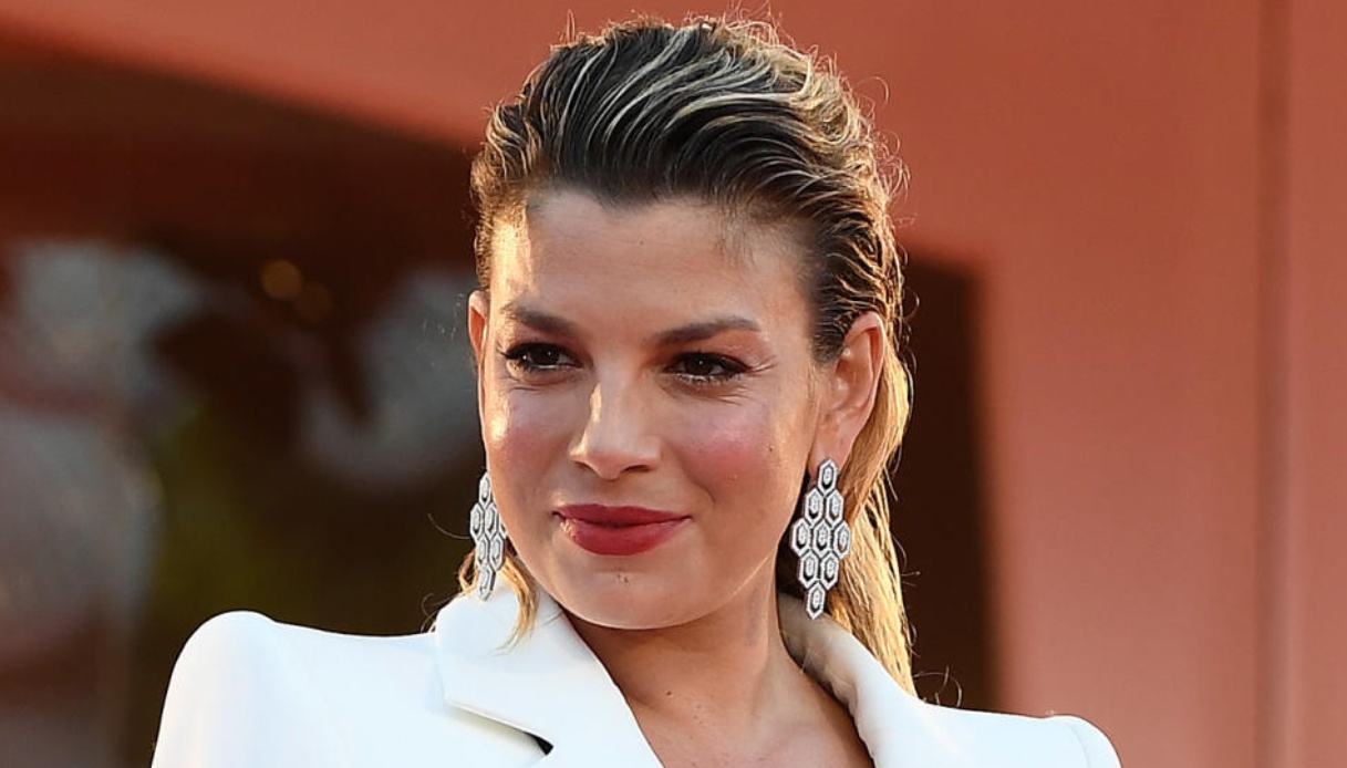 Emma Marrone parla di De Martino: “Belen? Non ha fatto nulla di male”