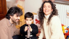 Enrica Cenzatti con Andrea Bocelli e il primo figlio Amos