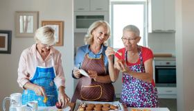 Come potenziare le difese immunitarie negli over 65 con l’alimentazione