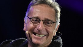 Paolo Bonolis diventerà nonno: la figlia Martina è incinta