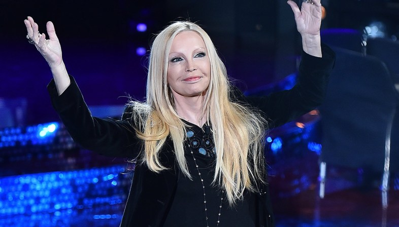 Patty Pravo La Vita Pazzesca Della Ragazza Del Piper