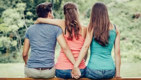 Quella volta che la mia migliore amica mi ha rubato il fidanzato e le ho detto “ciao”