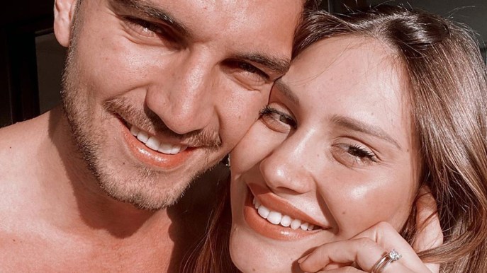 Beatrice Valli e Marco Fantini genitori: è nata Azzurra, l’annuncio su Instagram