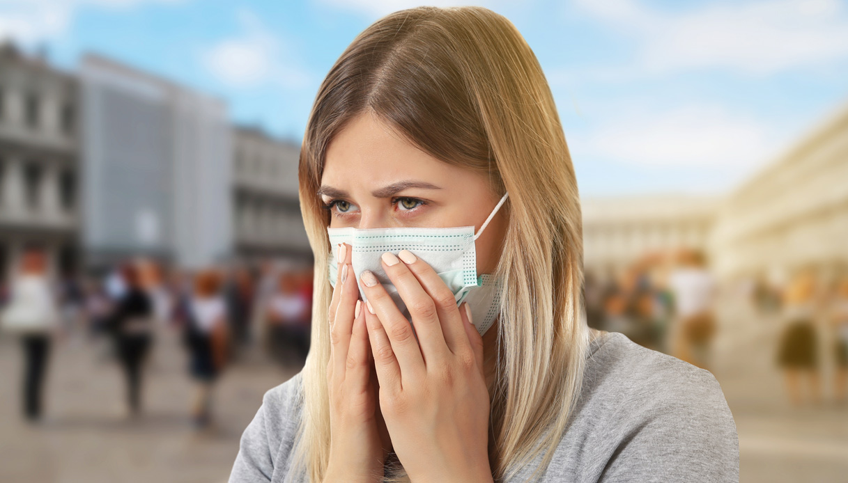 Maskne, come prevenire l’acne da mascherine in tempi di Covid-19