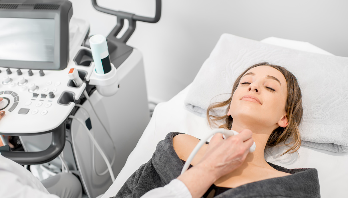 Tiroide, come incide sulla fertilità della donna e quali controlli fare