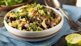 Come godersi l’estate a tavola senza soffrire il caldo