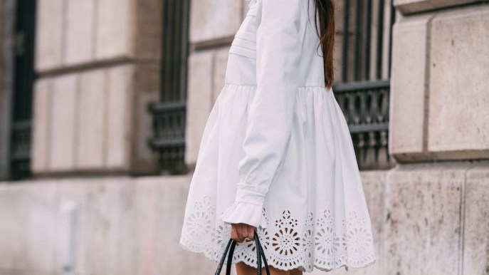 L’abito bianco d’estate: ecco come abbinarlo con stile