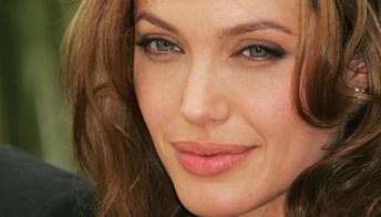 Angelina Jolie, 46 anni ed è sempre la più bella: i suoi amori