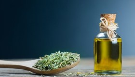 Olio di timo: proprietà, benefici e usi