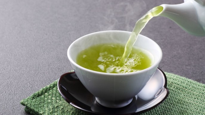Tè Sencha per fare il pieno di antiossidanti e controllare il colesterolo