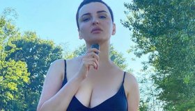 Arisa: estate in libertà, tra amici, famiglia e pensieri senza censura