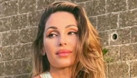 Anna Tatangelo, Gigi D’Alessio canta il brano che li fece innamorare e lei splende su Instagram