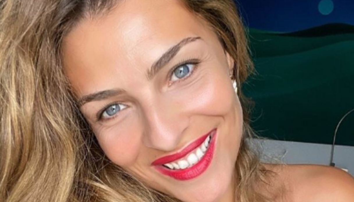 Cristina Chiabotto, le parole dopo la frecciatina dell’ex: “Credo nella forza di un sorriso”