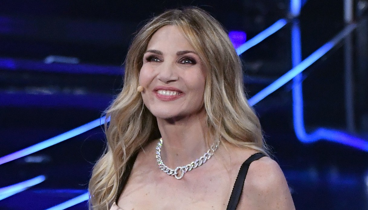 Lorella Cuccarini compie 55 anni ed è sempre più bella
