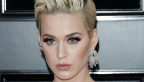 Katy Perry si mostra 5 giorni dopo il parto e ci impone di non avere paura