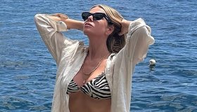 Alessia Marcuzzi, su Instagram l’ultimo bikini dell’estate è strepitoso