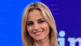 Francesca Fialdini torna in tv e conquista con Giovanna Botteri e Cesare Bocci