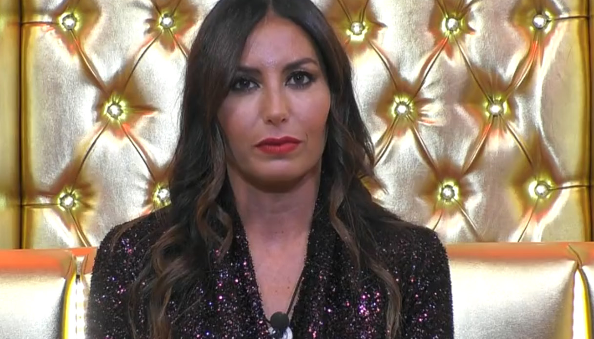 GF Vip, Elisabetta Gregoraci risks disqualification: coded messages to Pierpaolo Pretelli