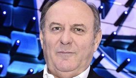 Verissimo, Gerry Scotti emozionato da Silvia Toffanin: “Sarò nonno”