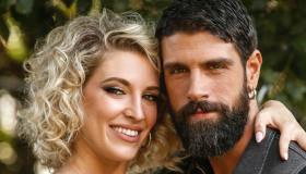 Ballando con le Stelle, complicità fra Gilles Rocca e la ballerina nel backstage